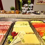 Hotel Kompas 4*