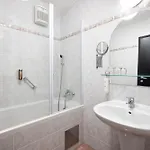 Kompas Hotel 4*