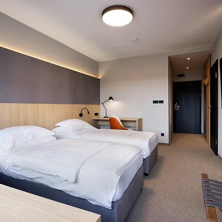 Hotel Kompas 4*