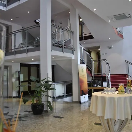 Kompas Hotel
