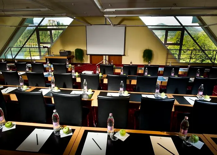 コンパス ホテル ブレッド